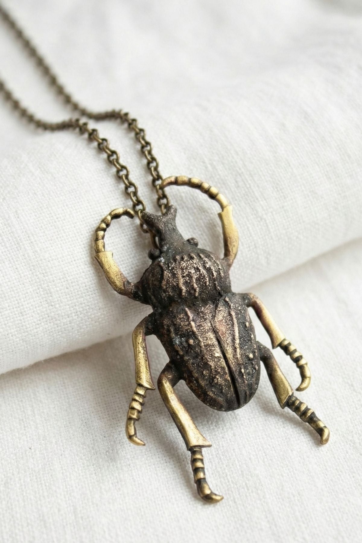 Khufu - alloy pendant on chain for men