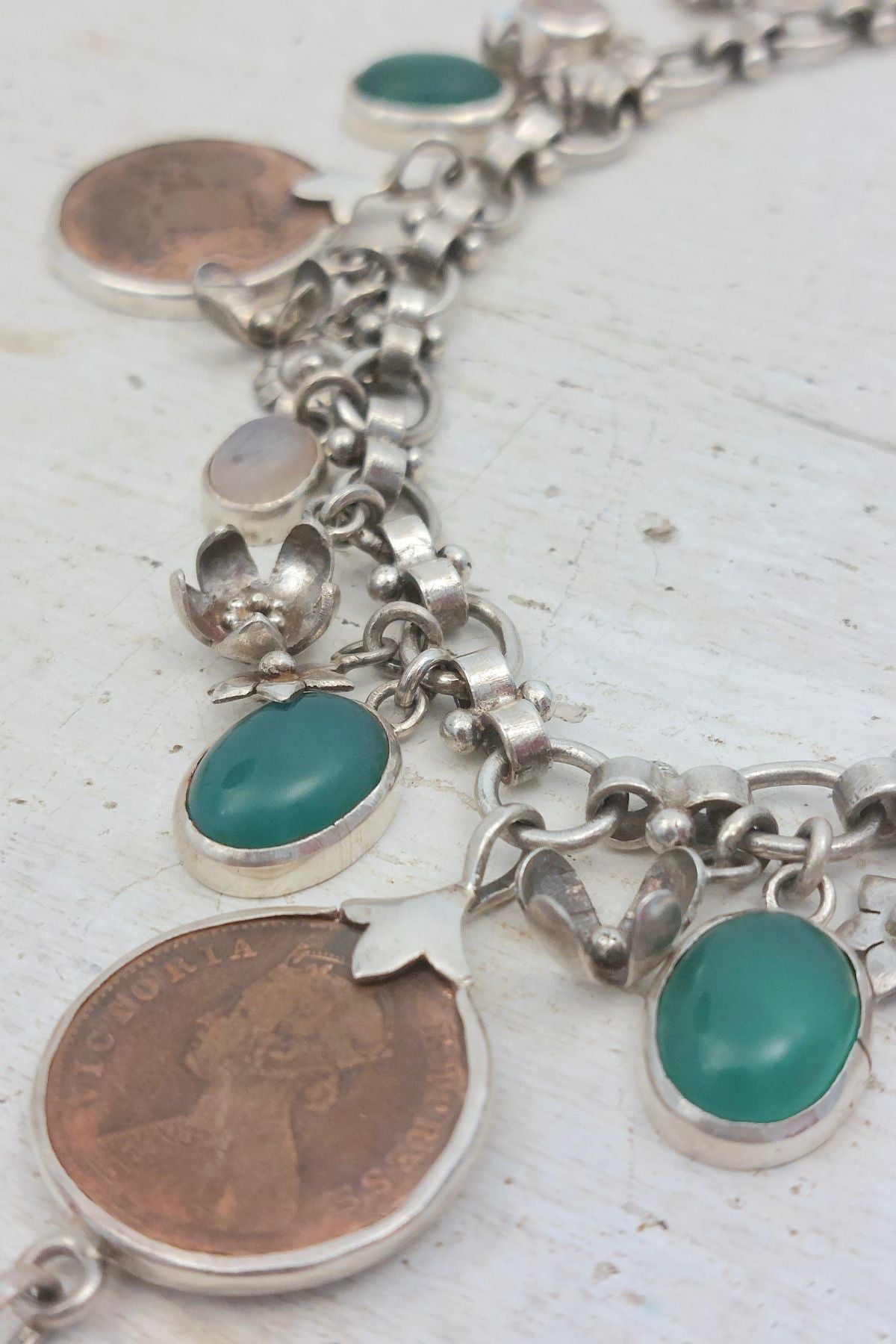 Aana Neckpiece