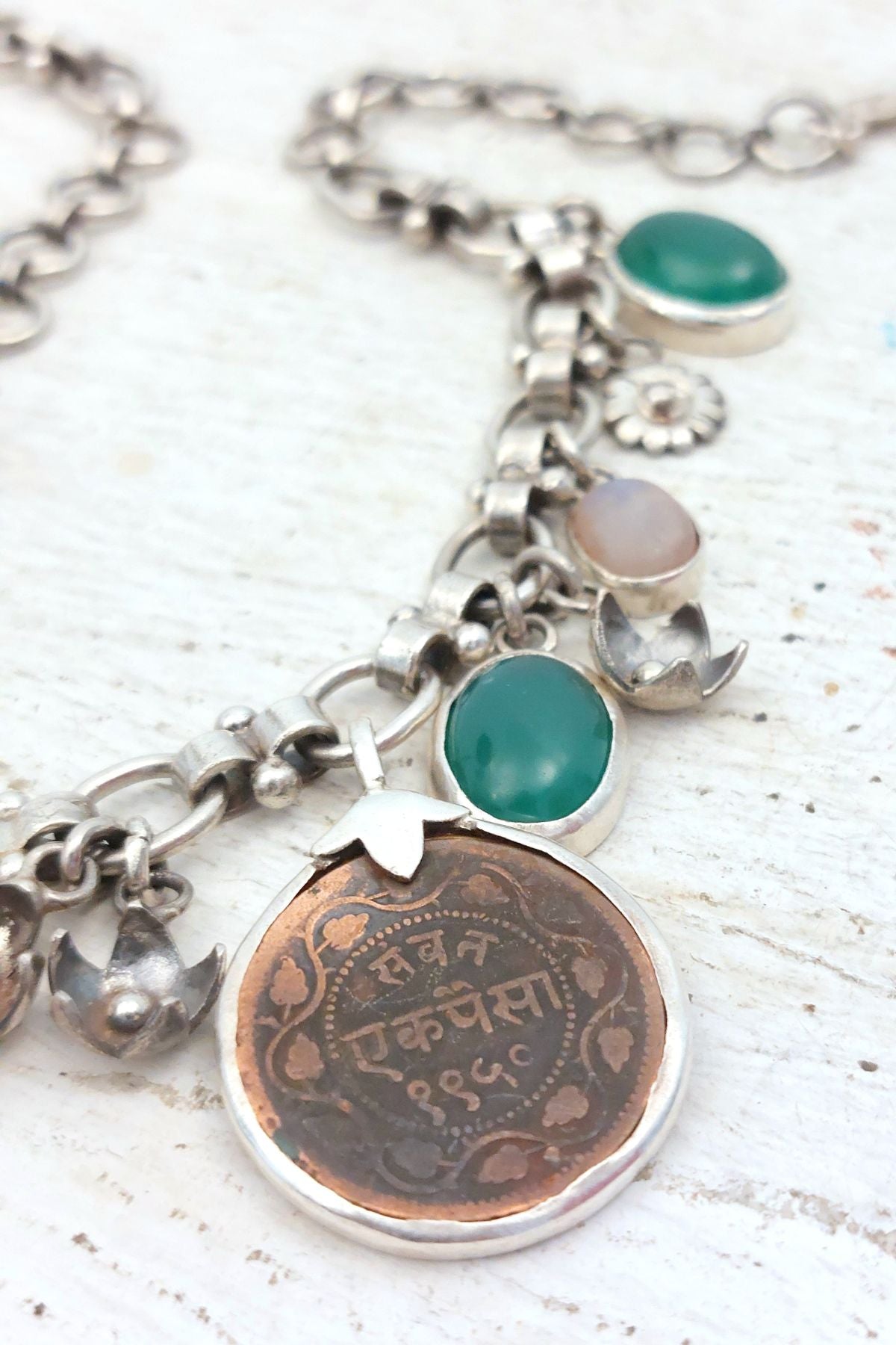 Aana Neckpiece
