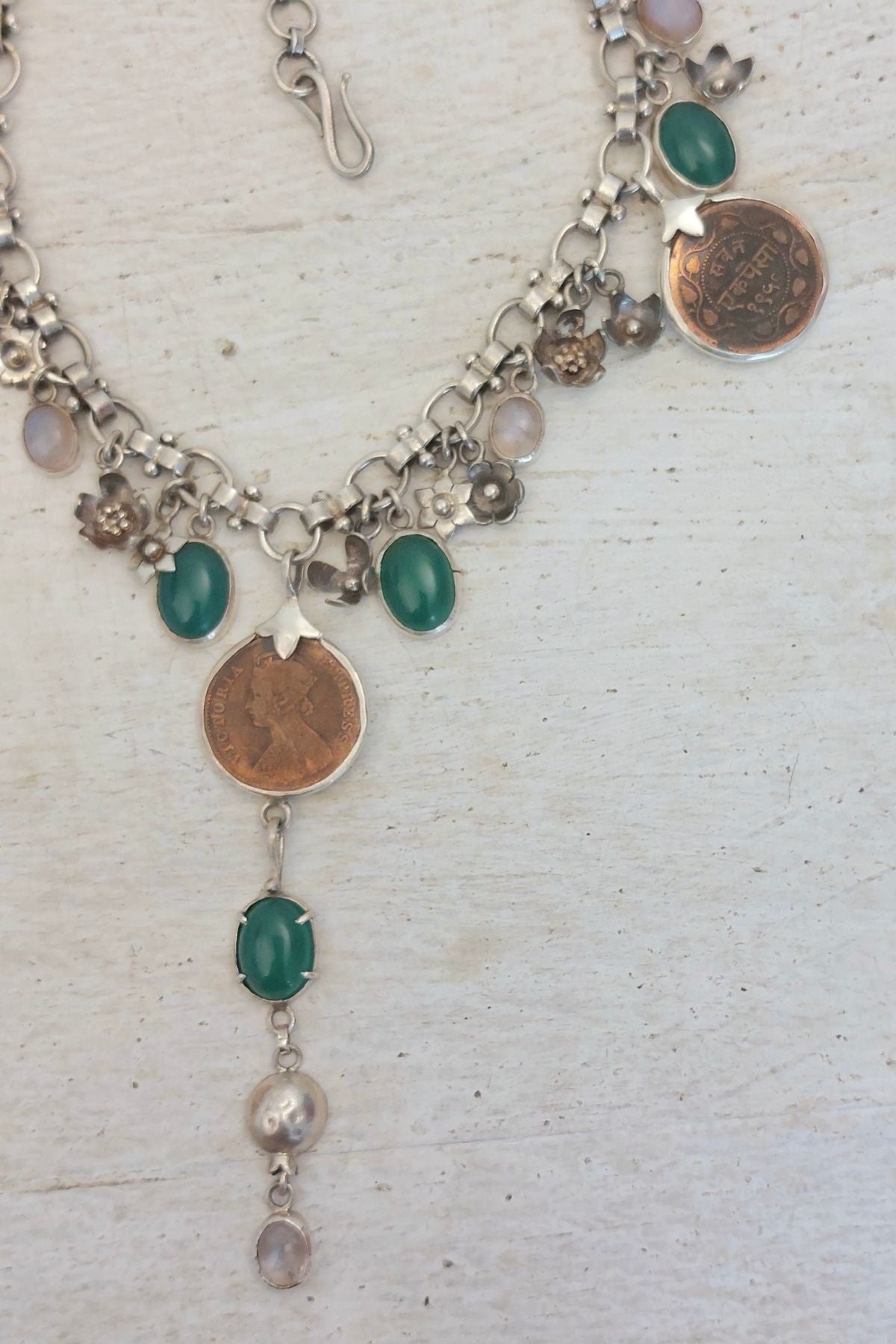 Aana Neckpiece