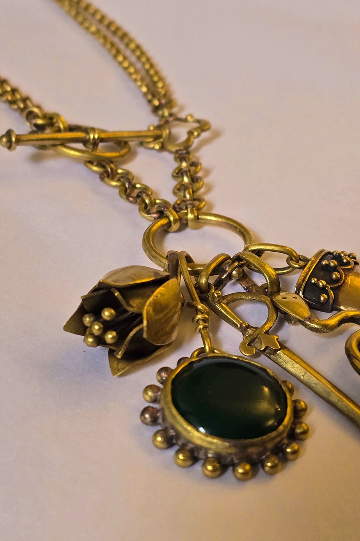 Corbet Neckpiece