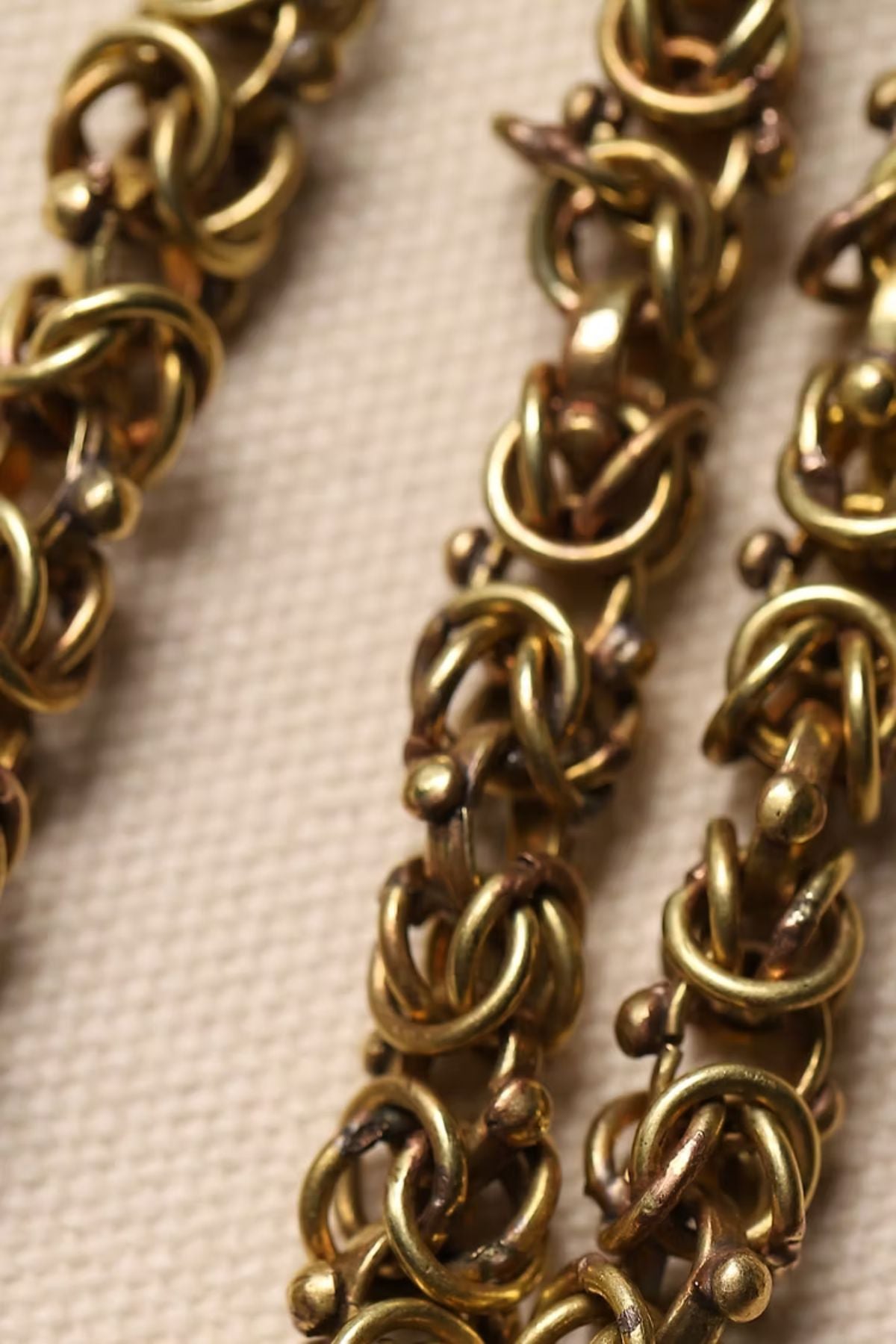 Helen Chain
