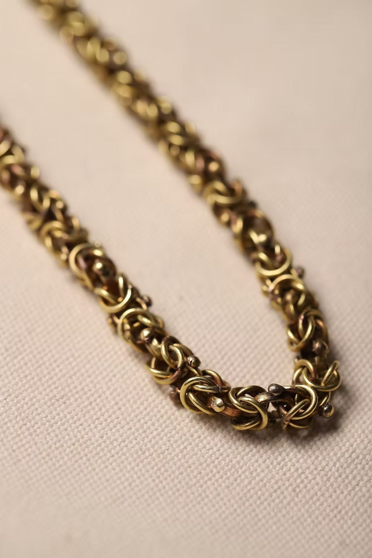 Helen Chain