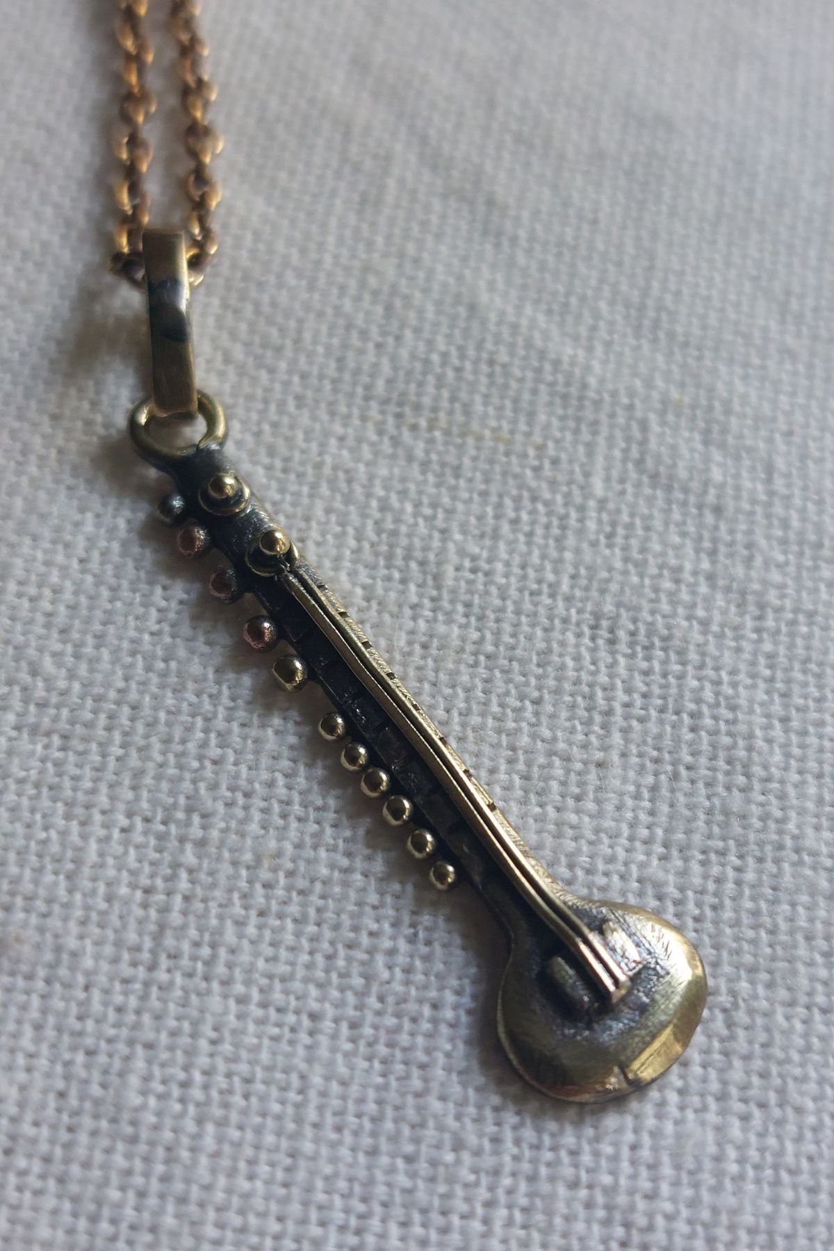 Tanpura Charm