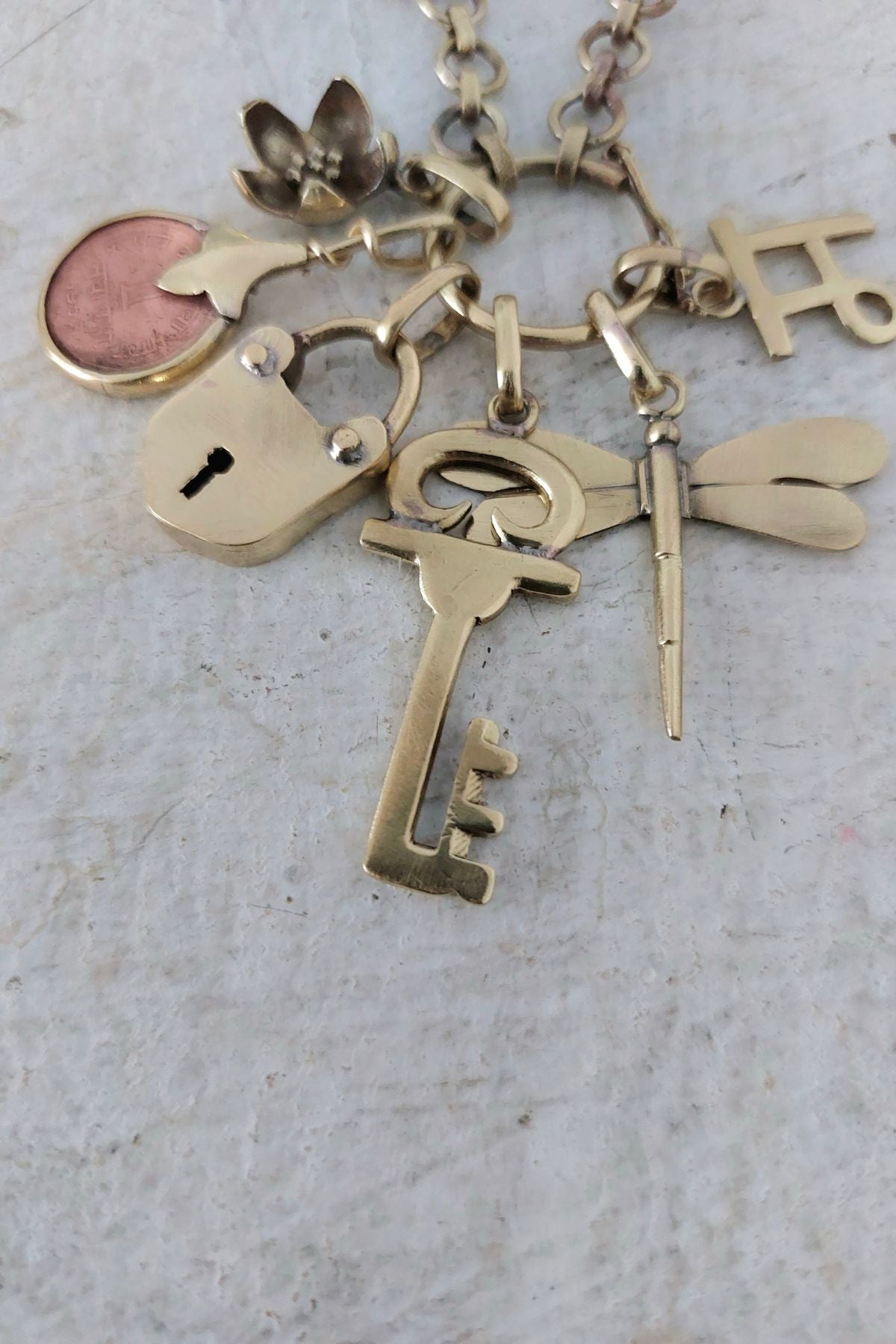 Unlock Neckpiece