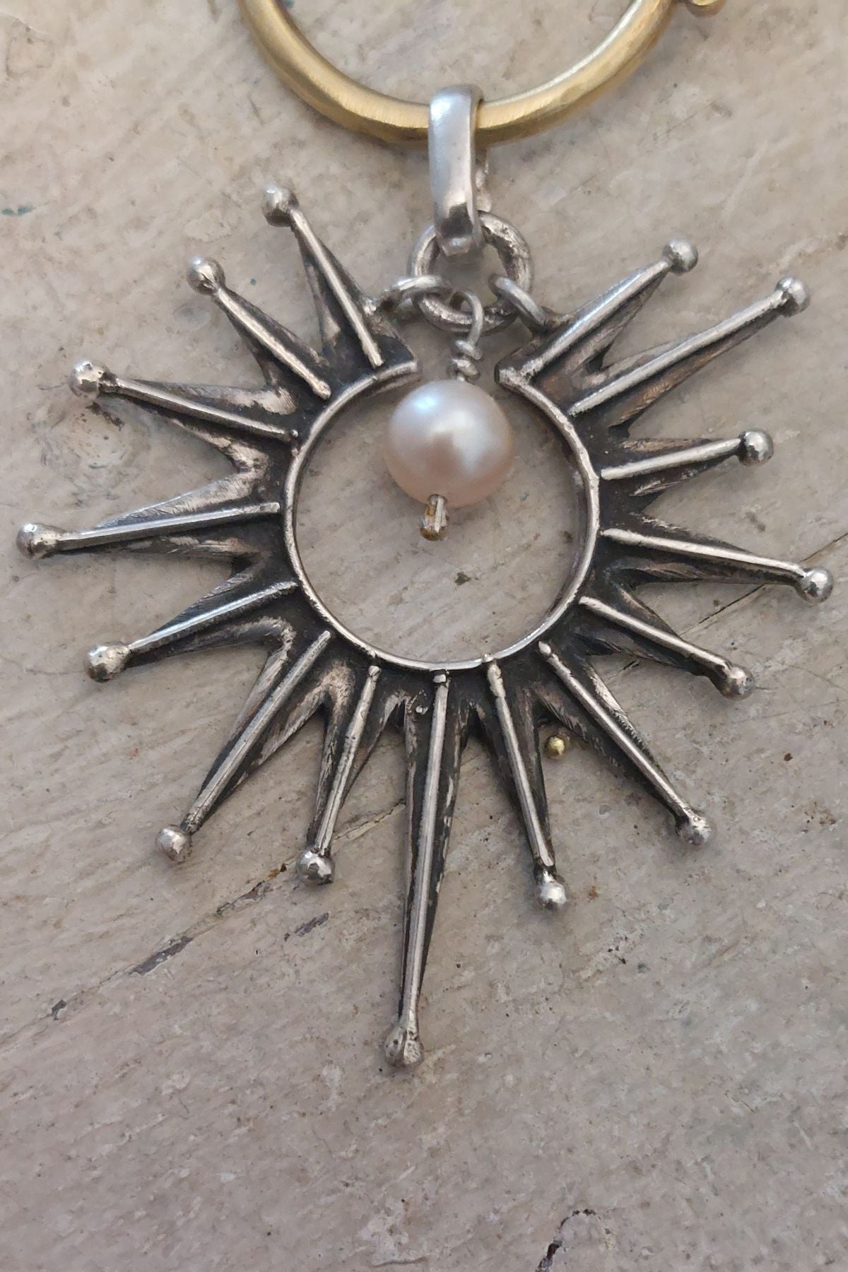 Issa Charm