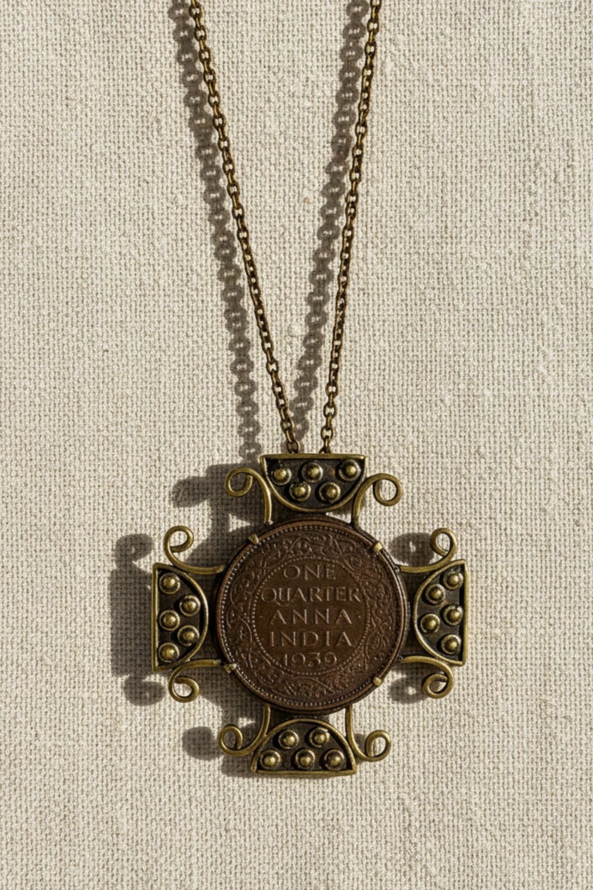 Caesar Neckpiece