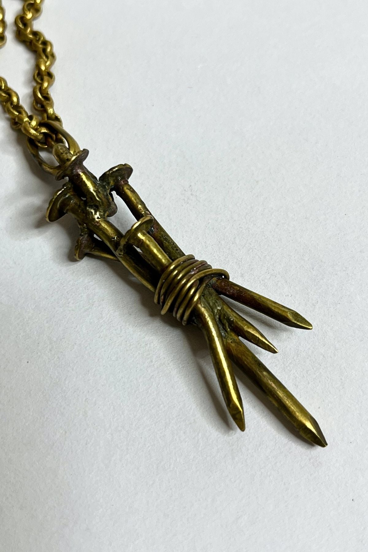 Fo - alloy pendant on chain for men, trending fashion & style