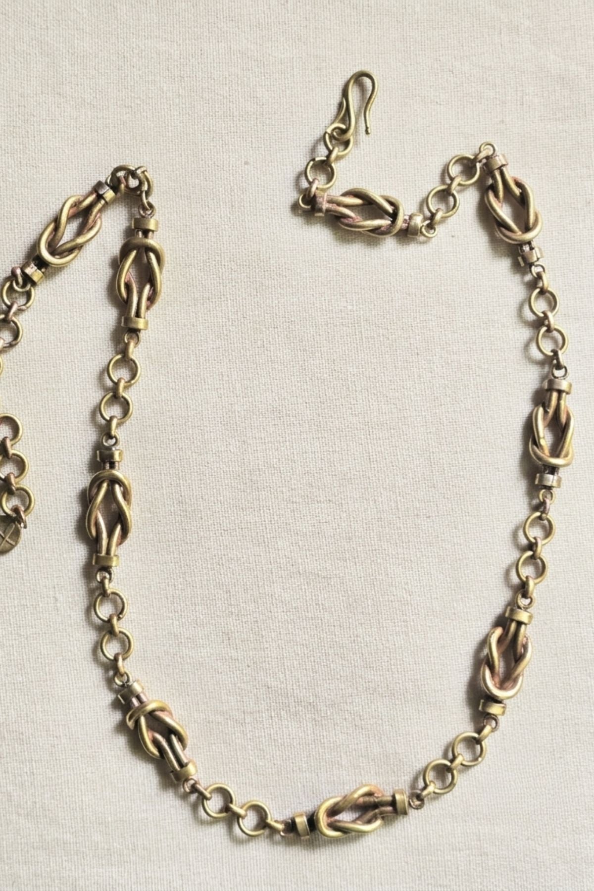 Macedonia Chain
