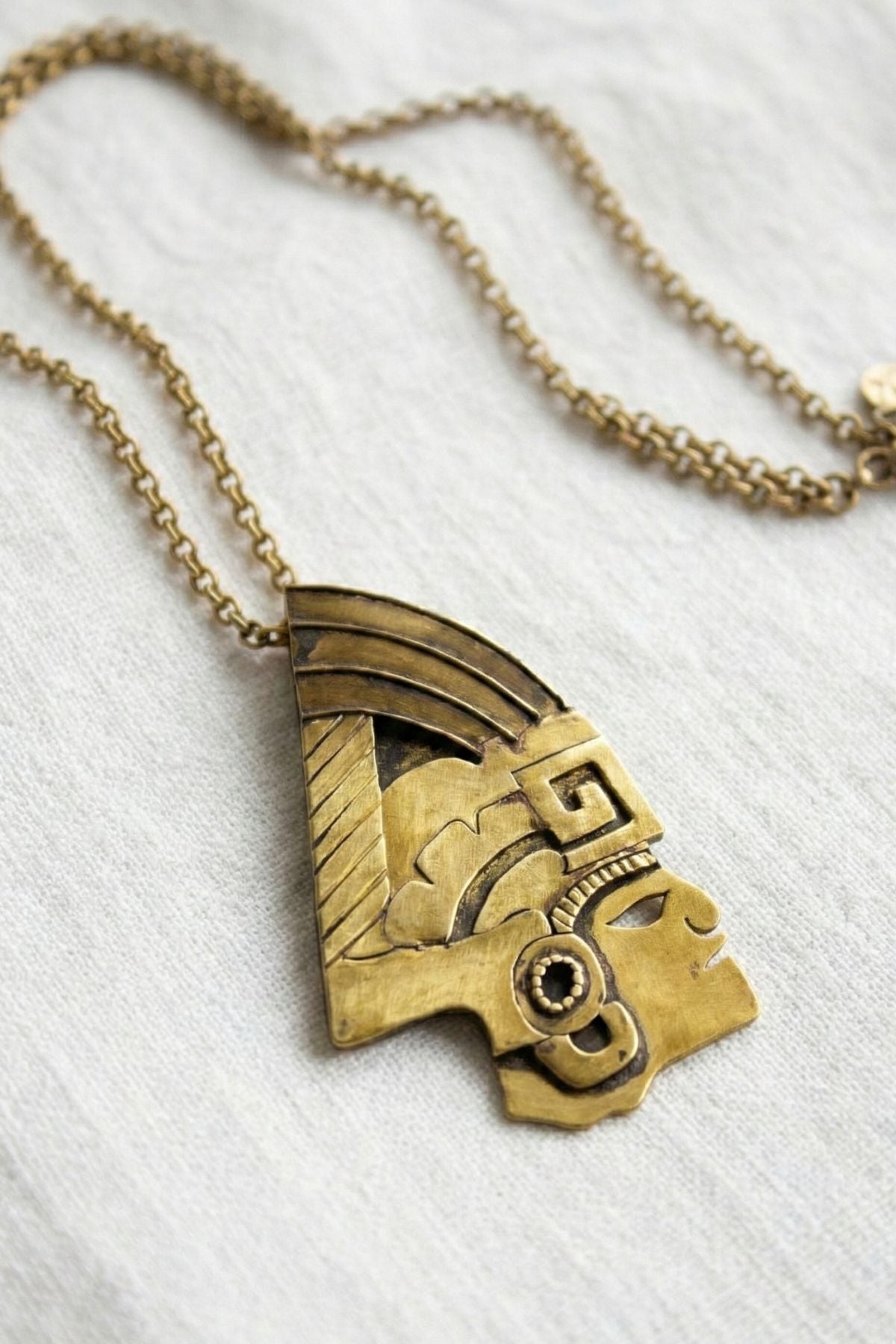 Gero - alloy pendant on chain for men