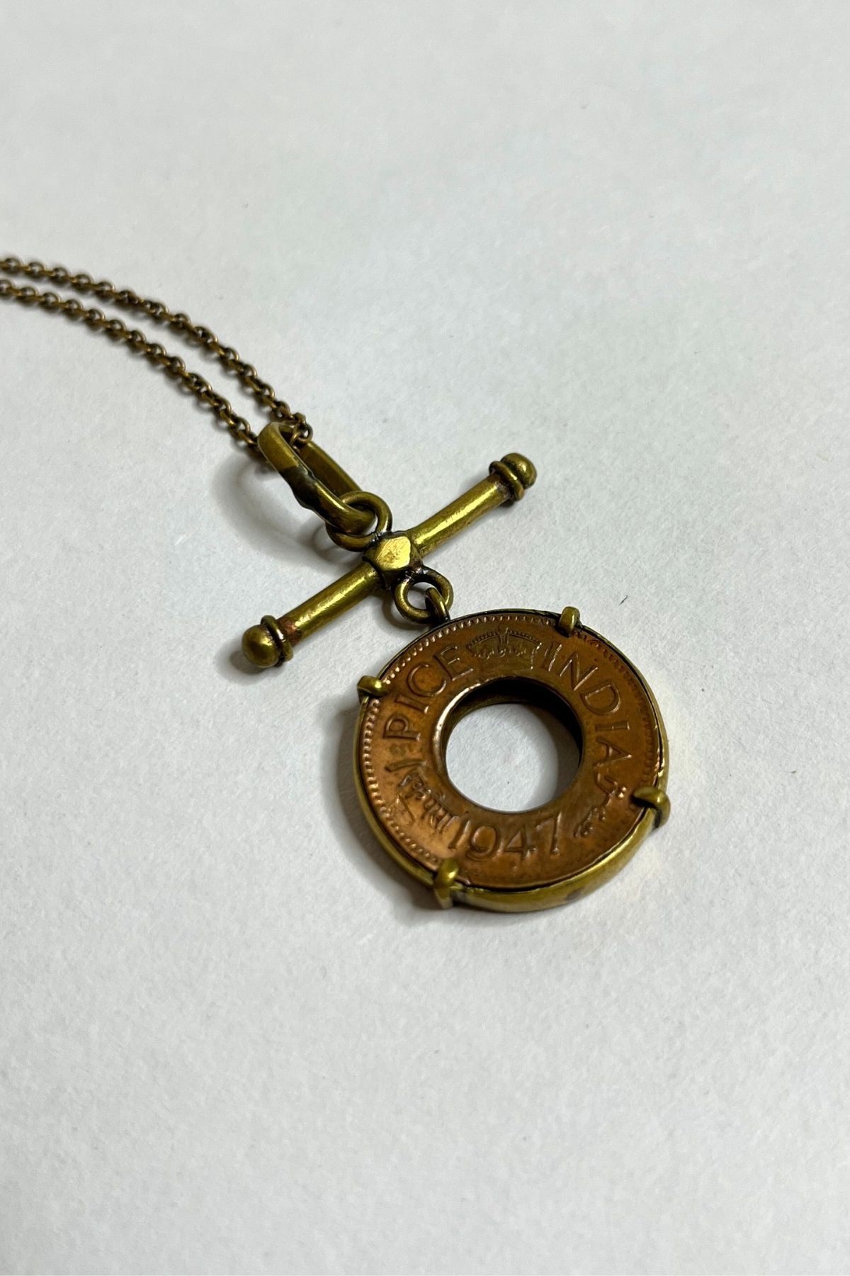 Ra - alloy coin pendant on chain for men, trending fashion & style