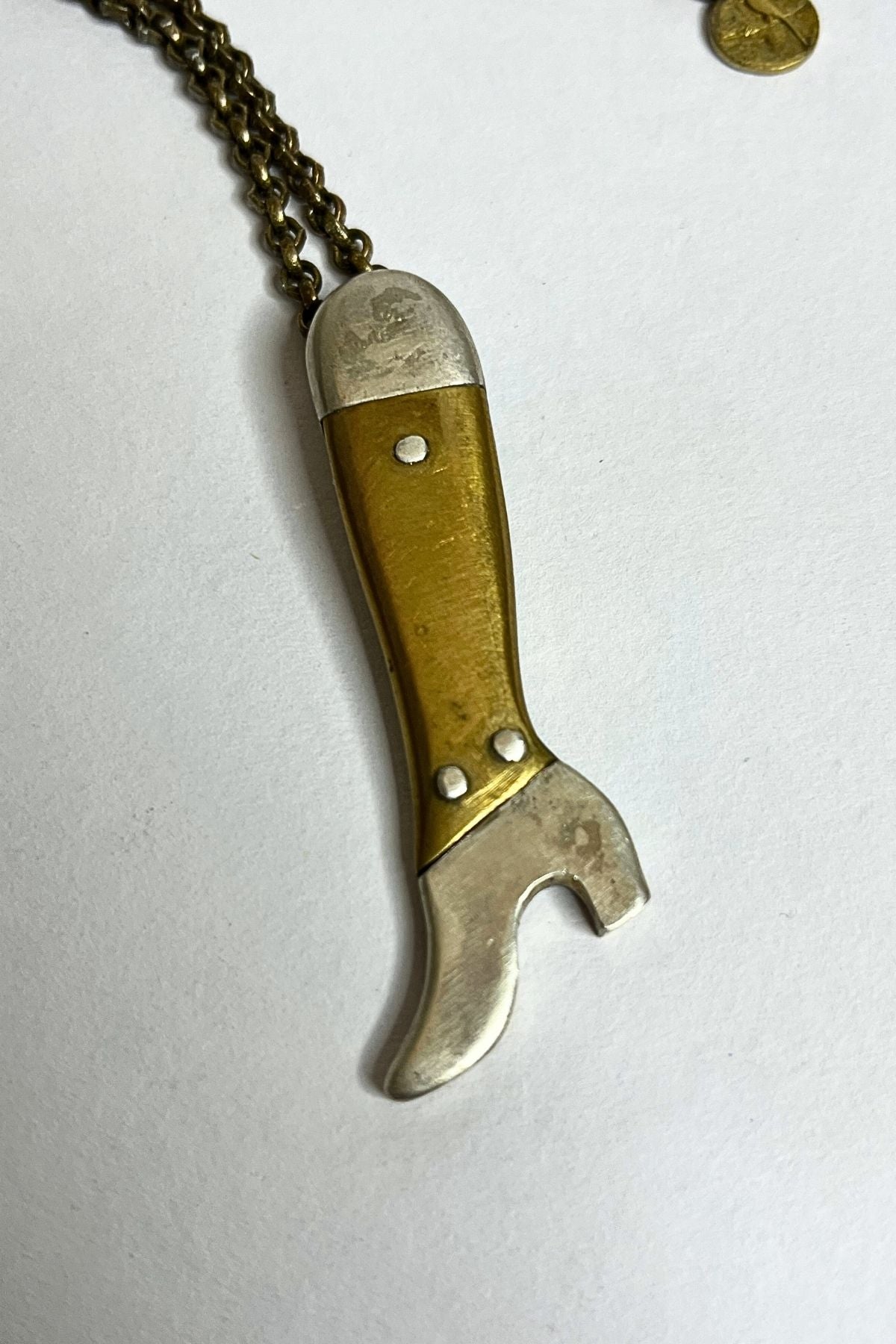Olivia - - alloy & silver pendant on chain for men, trending fashion & style