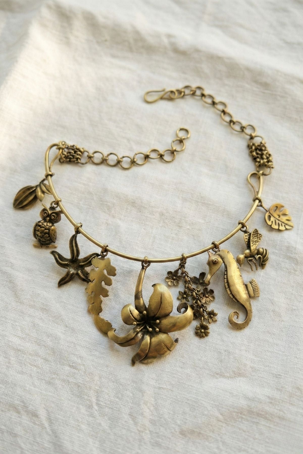 Sun and sand Neckpiece